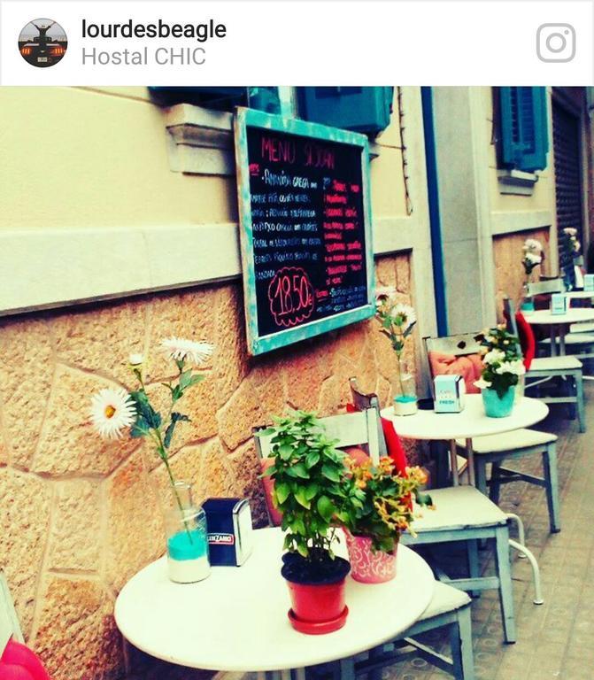 Hotel Hostal Chic サン・フェリウ・ダ・ギショルス エクステリア 写真